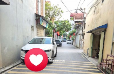 Bán nhà 3 tầng trung tâm huyện Mê Linh, xây mới 2023. Chủ ở có lộc chuyển căn liền kề trên phố